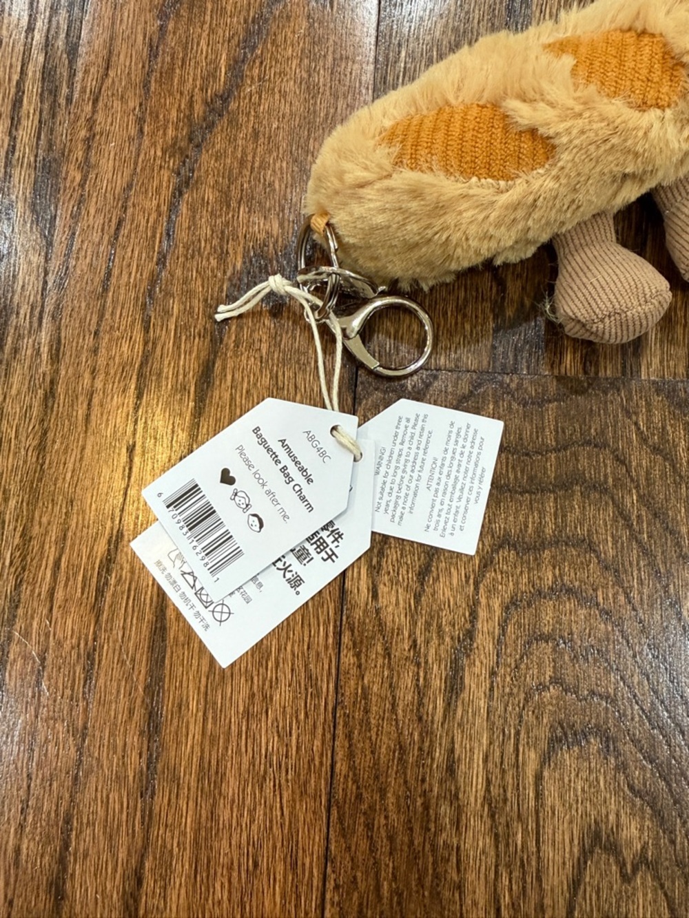 🧸 Jellycat Amuseables Baguette Bag Charm / Keychain 🥖 - Picture 5 of 5